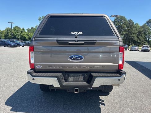 Used 2019 Ford F250 Lariat w/ Lariat Ultimate Package AWD/4WD image 7