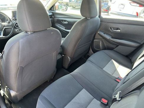 Used 2022 Nissan Sentra SV FWD image 14