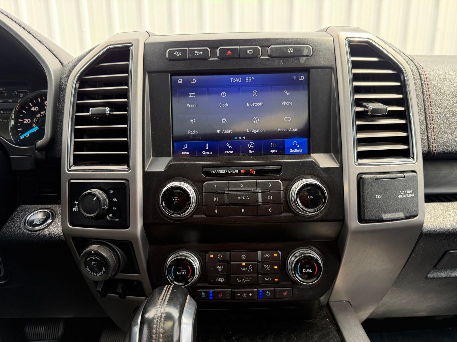 Used 2019 Ford F150 Platinum w/ Equipment Group 701A Luxury AWD/4WD image 18