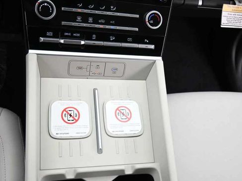 New 2026 Hyundai Santa Fe SE FWD image 19