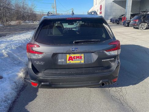 Used 2022 Subaru Forester Limited image 6