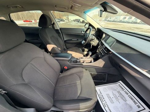 Used 2019 Kia Optima LX image 12