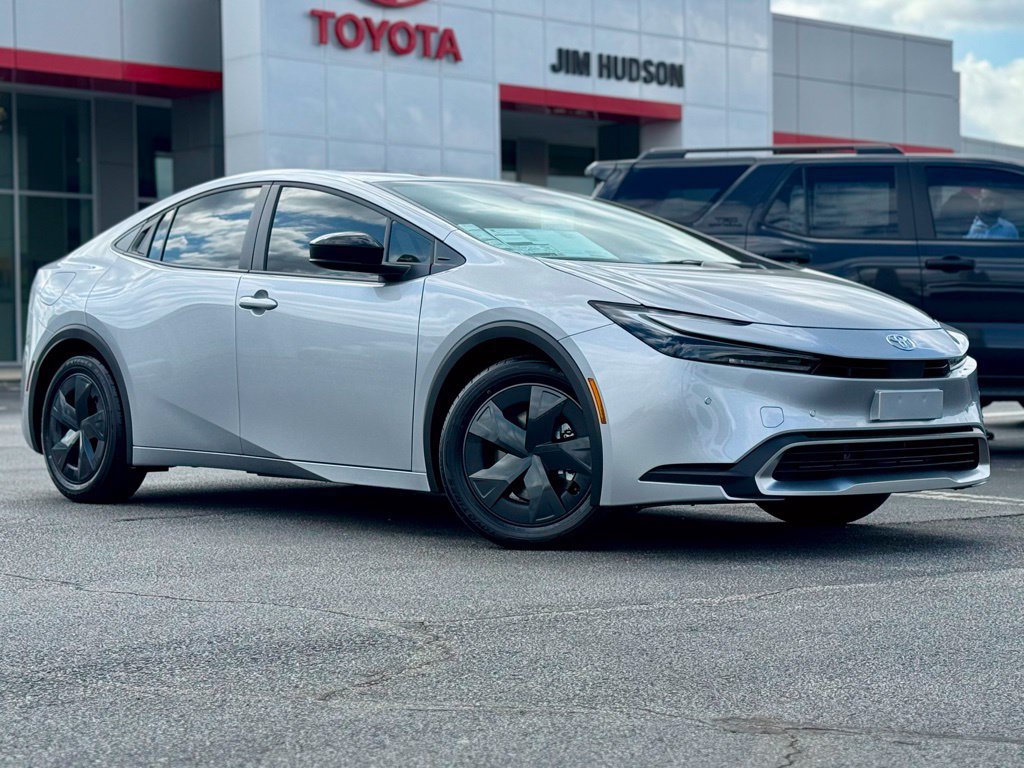 New 2026 Toyota Prius Plug-In Hybrid FWD image 2