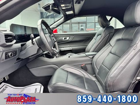 Used 2025 Ford Mustang Premium RWD image 39