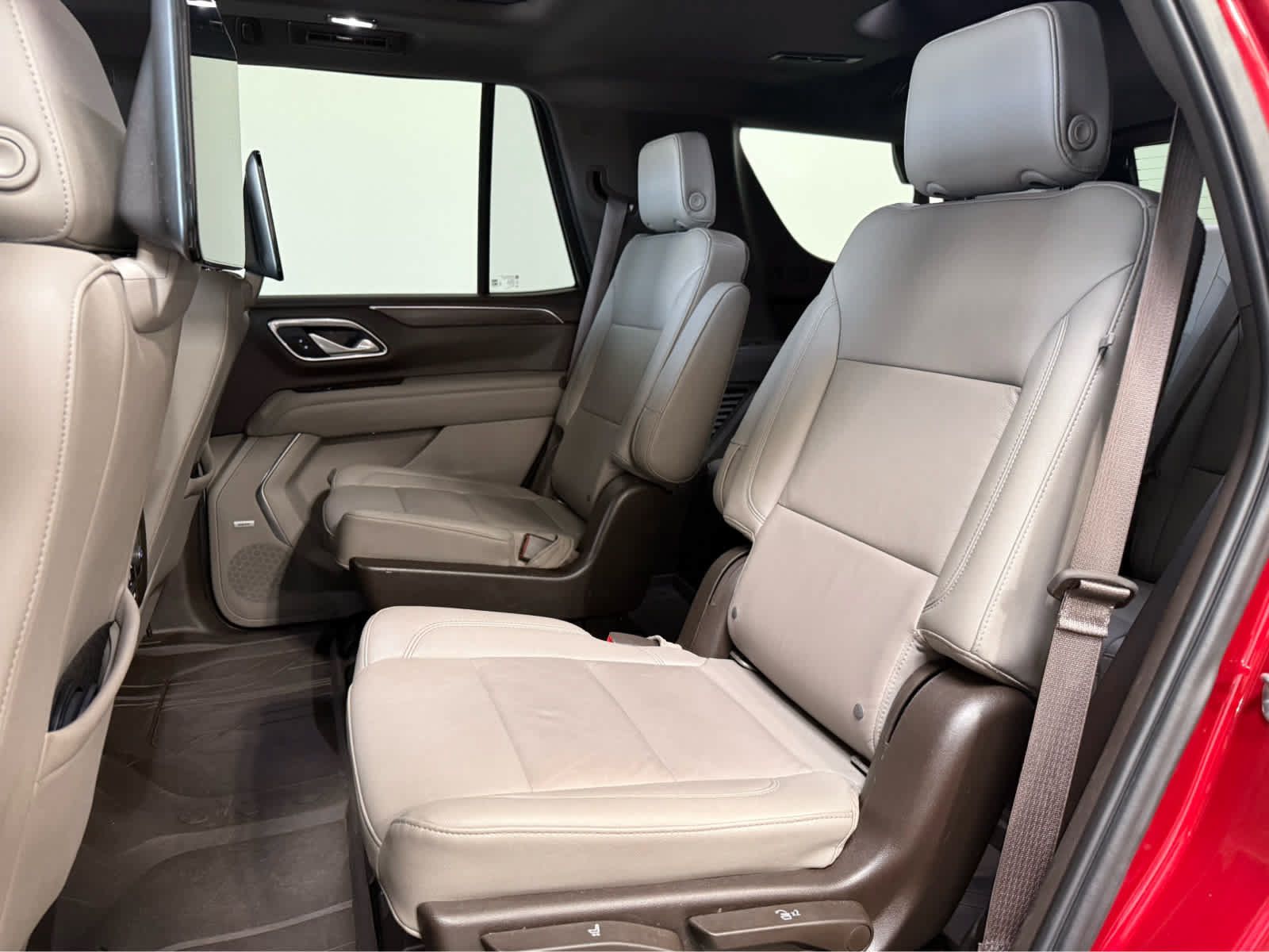 Used 2021 Chevrolet Tahoe Z71 w/ Rear Media and Nav Package AWD/4WD image 14