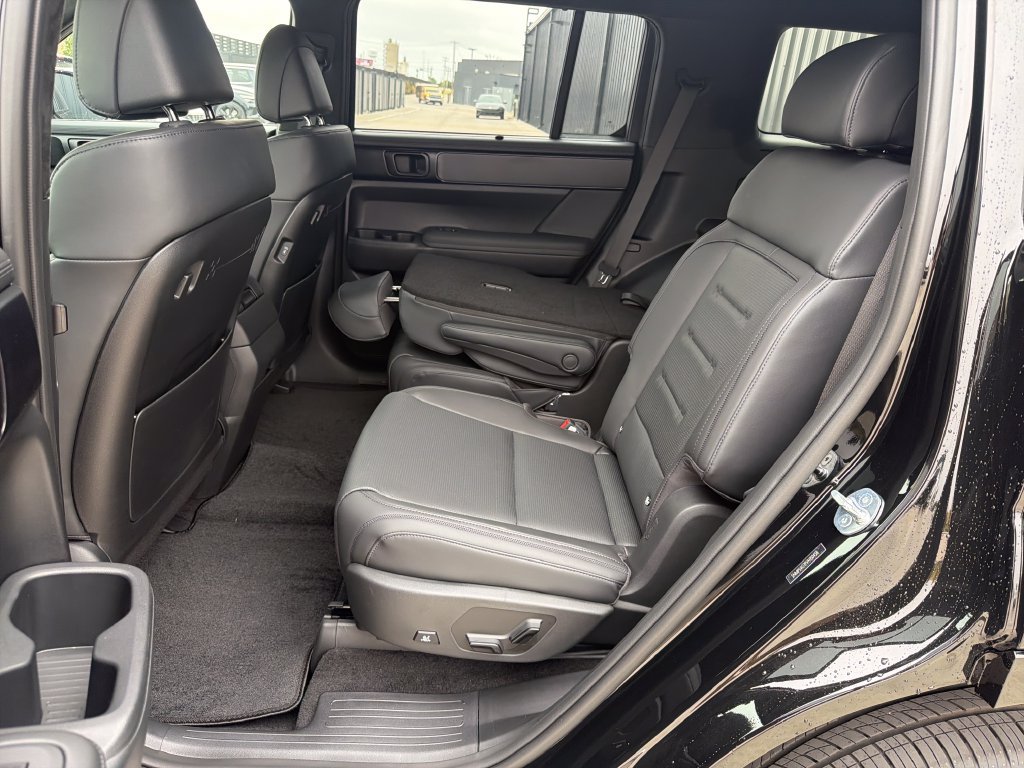 New 2027 Hyundai Santa Fe Calligraphy FWD image 19