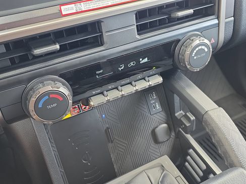 New 2026 Toyota 4Runner SR5 AWD/4WD image 20