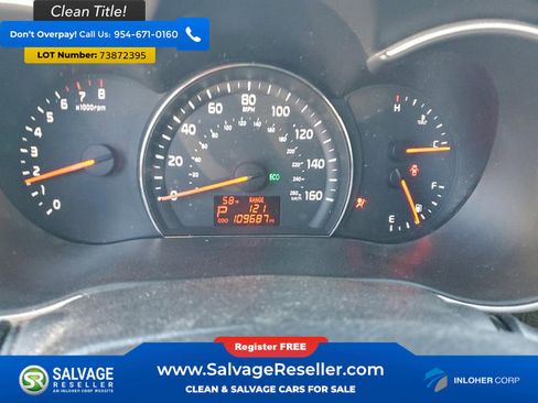 Used 2015 Kia Sorento LX image 12