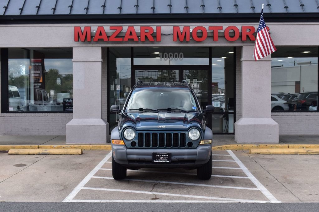 Used 2005 Jeep Liberty Sport AWD/4WD image 5