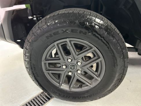 Used 2025 Jeep Wrangler Unlimited Sport AWD/4WD image 9