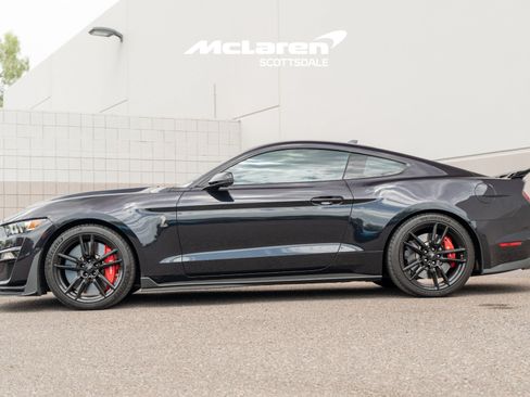 Used 2022 Ford Mustang Shelby GT500 w/ Technology Package RWD image 4