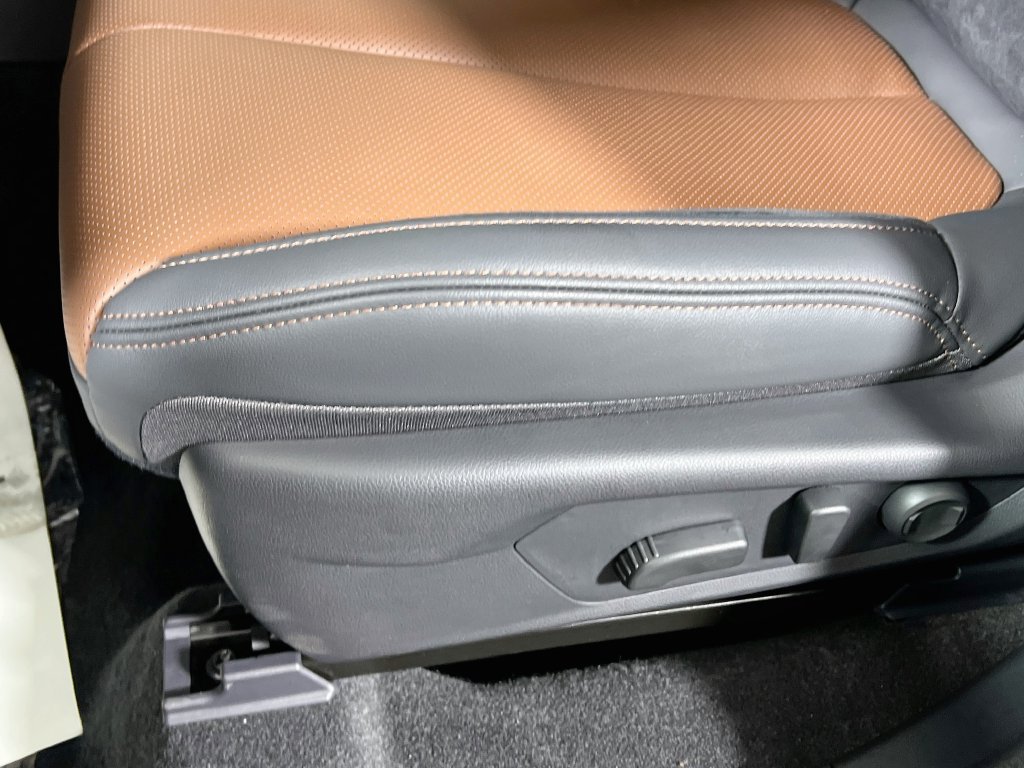 New 2026 Subaru Forester Touring AWD/4WD image 16