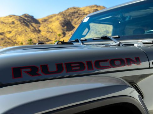 Used 2022 Jeep Wrangler Rubicon w/ Steel Bumper Group AWD/4WD image 10