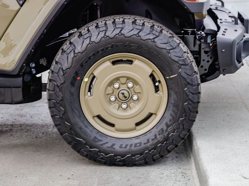 New 2026 Jeep Wrangler Unlimited Sport image 11