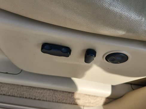 Used 2008 Chevrolet Silverado 1500 LTZ w/ Suspension Package, Off-Road image 15