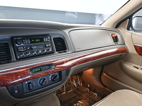 Used 2002 Mercury Grand Marquis GS image 20