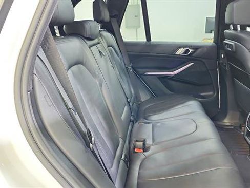 Used 2022 BMW X5 sDrive40i w/ M Sport Package RWD image 33