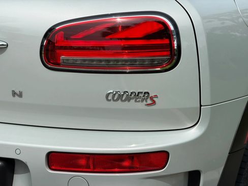 Used 2023 MINI Cooper Clubman S FWD image 35