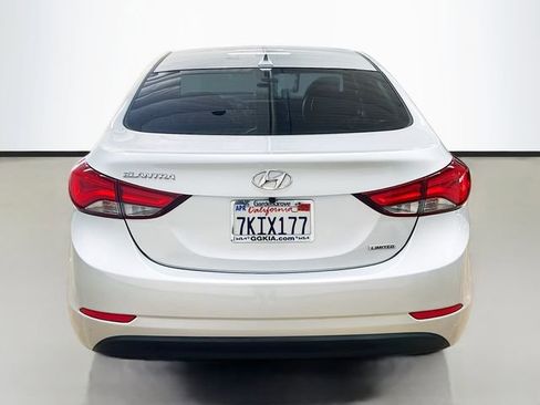 Used 2015 Hyundai Elantra Limited w/ Option Group 05 image 6