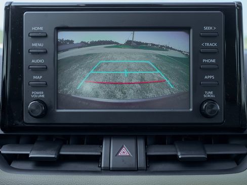 Used 2019 Toyota RAV4 XLE w/ Convenience Package FWD image 34