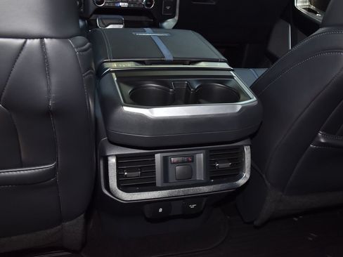 Certified 2025 Ford F150 Platinum w/ Equipment Group 702A High AWD/4WD image 18