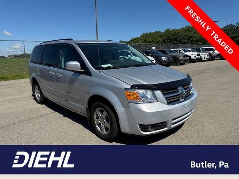 Used 2010 Dodge Grand Caravan SXT FWD image 1