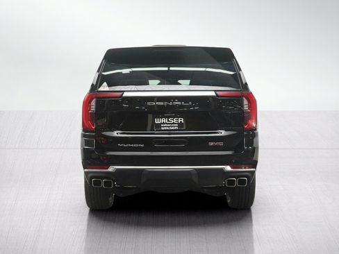 Used 2025 GMC Yukon XL Denali w/ Sun & Power Step Package AWD/4WD image 4