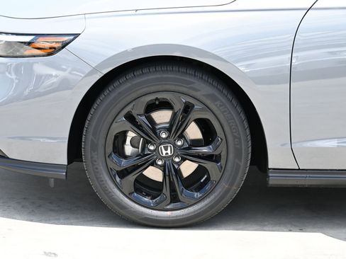 New 2025 Honda Accord SE image 33