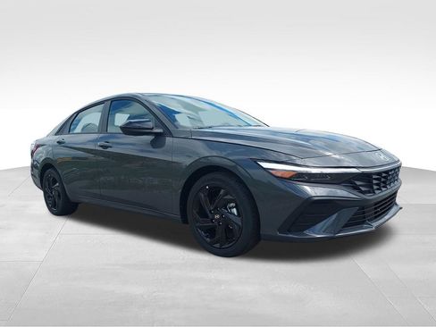 New 2026 Hyundai Elantra Sport FWD image 7