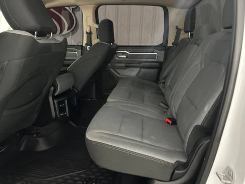 Used 2019 RAM 1500 Big Horn AWD/4WD image 14