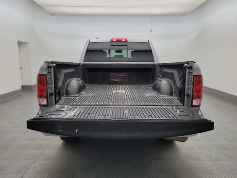 Used 2020 RAM 1500 Classic SLT RWD image 29