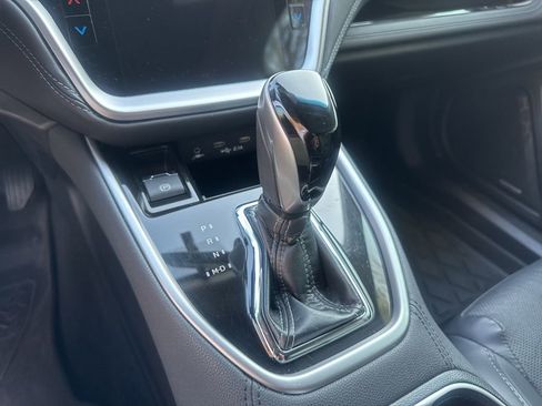 Used 2022 Subaru Outback Limited w/ Popular Package #2 image 6