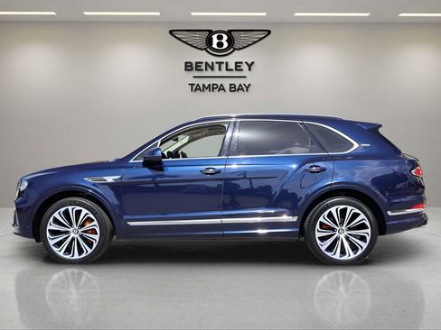 Used 2021 Bentley Bentayga image 5