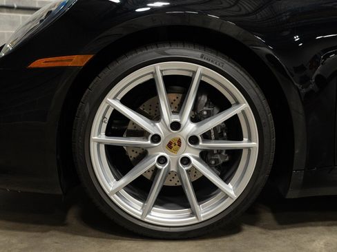 Used 2020 Porsche 911 Carrera RWD image 29