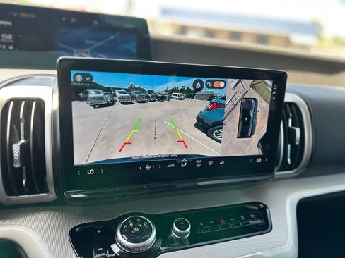 New 2025 Ford Expedition Active image 6