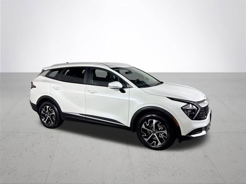 Certified 2023 Kia Sportage EX AWD/4WD image 4