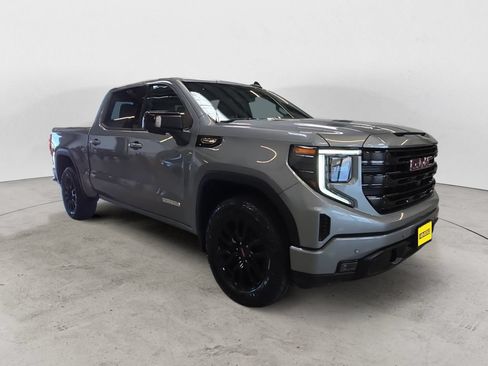 Used 2025 GMC Sierra 1500 Elevation w/ Preferred Package AWD/4WD image 3