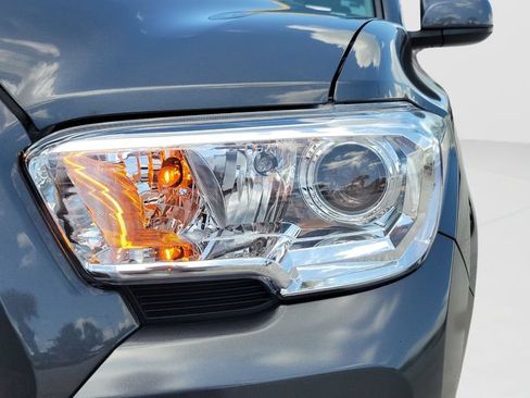 Certified 2023 Toyota Tacoma SR AWD/4WD image 23