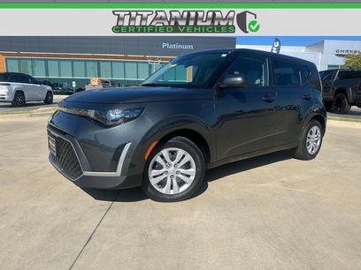 Used 2025 Kia Soul LX