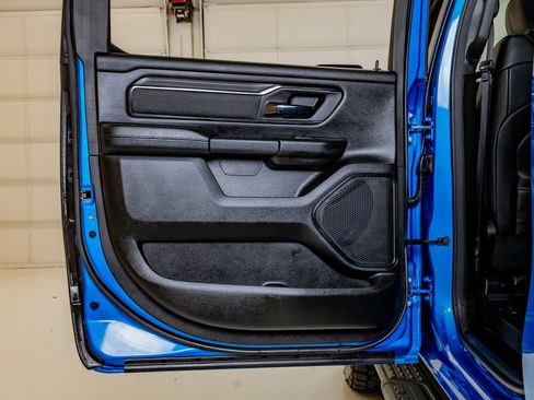 Used 2023 RAM 1500 Big Horn AWD/4WD image 40