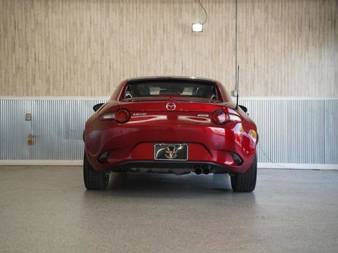 Used 2018 MAZDA MX-5 Miata RF Grand Touring image 12