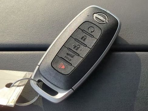 Certified 2026 Nissan Rogue SV image 27