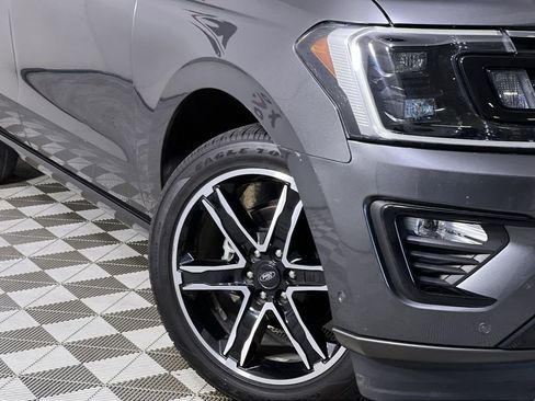 Used 2019 Ford Expedition Limited w/ Equipment Group 303A image 12