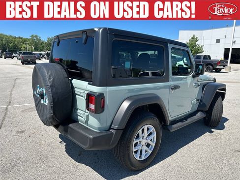 Used 2023 Jeep Wrangler Sport AWD/4WD image 3