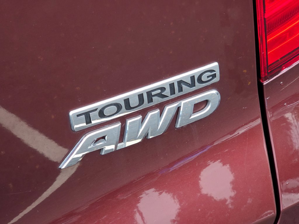 Certified 2018 Honda Pilot Touring image 22