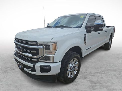 Used 2020 Ford F250 Platinum w/ FX4 Off-Road Package AWD/4WD image 5