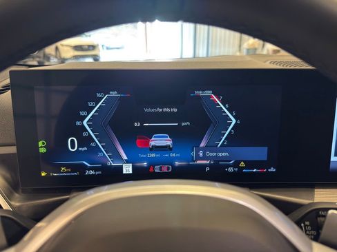 Used 2025 BMW 430i Coupe w/ M Sport Package image 16