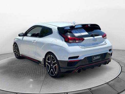 Used 2022 Hyundai Veloster N FWD image 5
