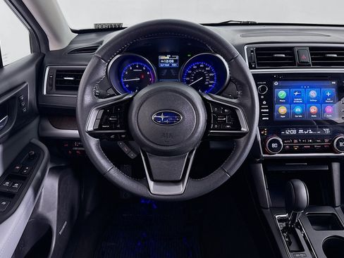 Used 2019 Subaru Outback 2.5i Limited w/ Popular Package #2 image 4