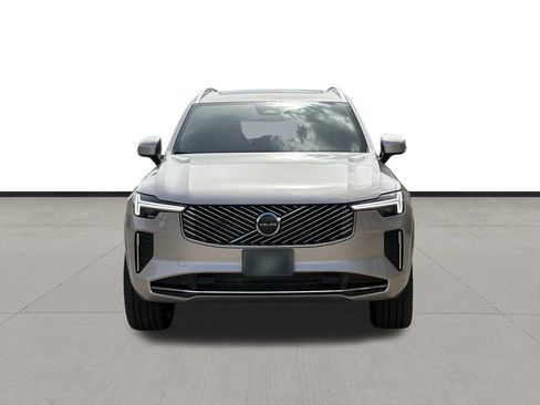Used 2026 Volvo XC90 B5 Plus w/ Protection Package AWD/4WD image 2